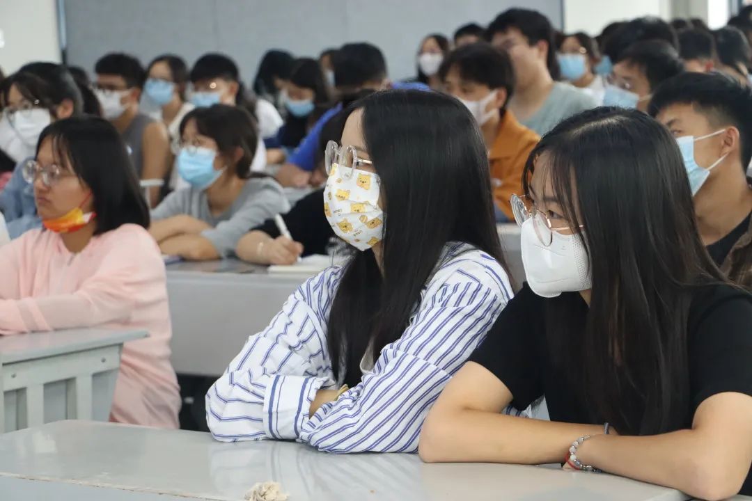 开学第一课｜2022级新生入学教育，与新生零距离交流 第 6 张