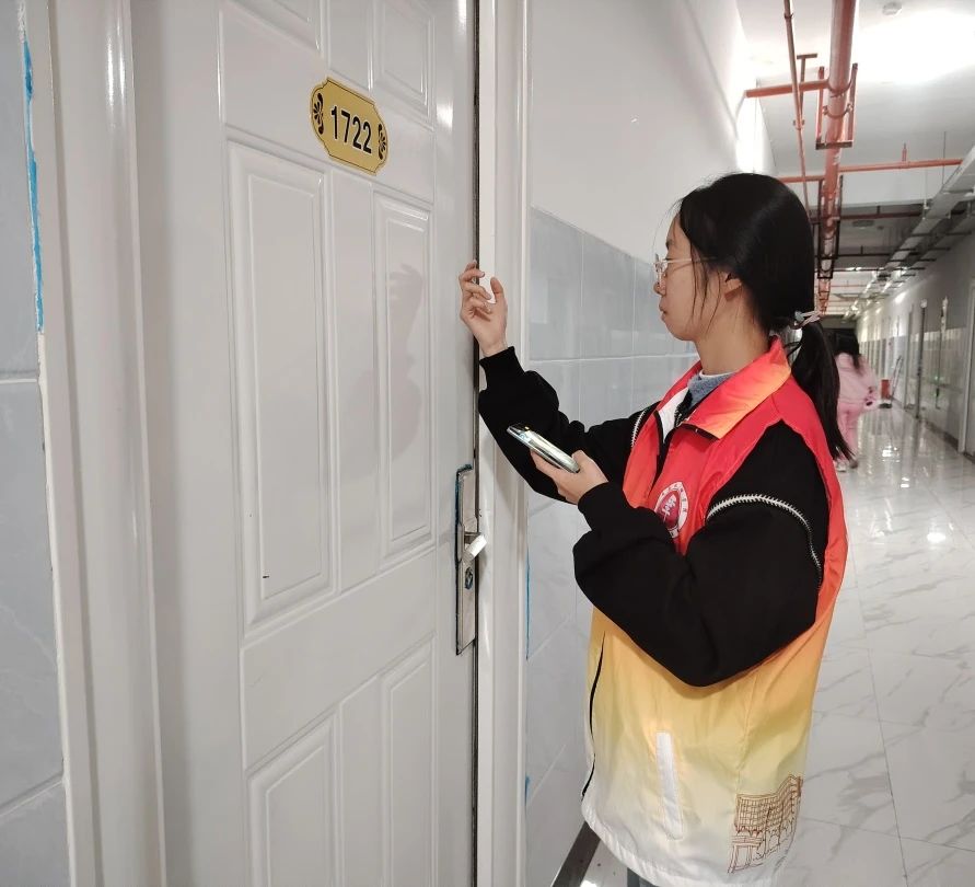 【创美艺传】寝室安全无小事，查寝制度记心间 第 2 张