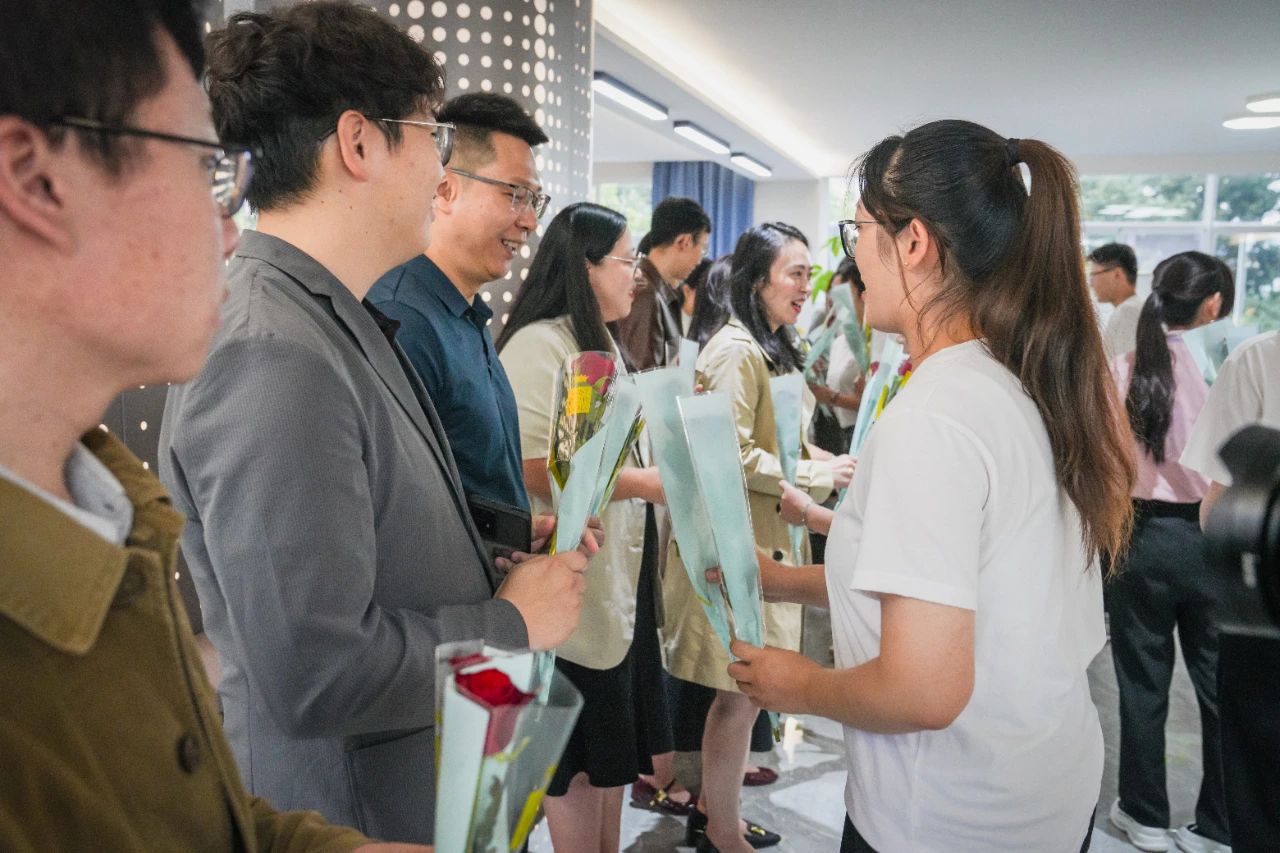 表彰！致敬经管老师！ 第 50 张