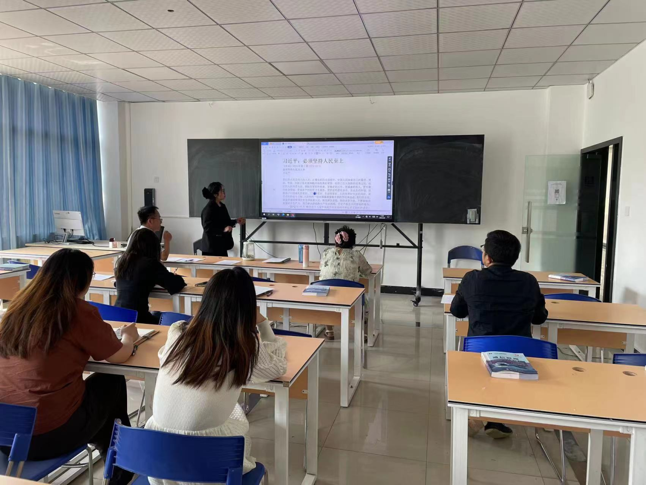 【教研活动】加强课程建设，推动专业教师教学能力提升 第 1 张