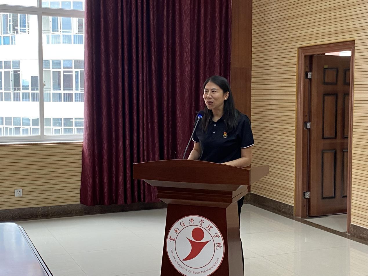 财会金融学院与昆中药及健之佳携手开展教师节公益活动 第 3 张 财会金融学院与昆中药及健之佳携手开展教师节公益活动 第 3 张