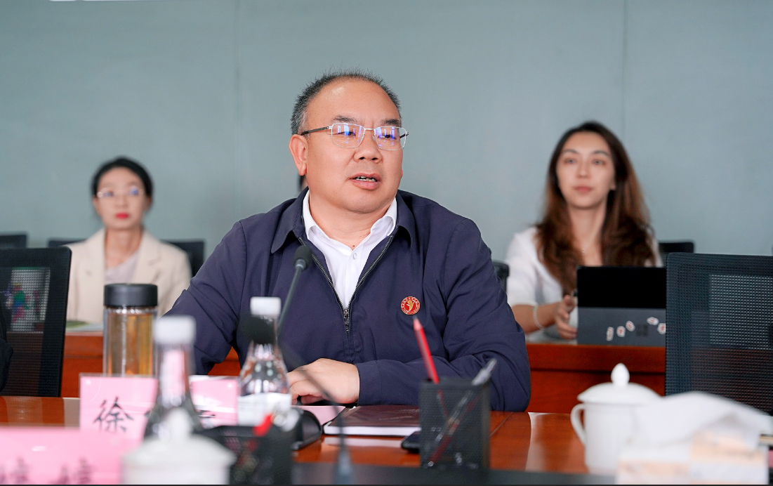校地互动，多向赋能 ——财会金融学院与安宁市工商业联合会 共建“安宁市民营企业案例库建设基地”项目签约揭牌顺利举行 第 2 张
