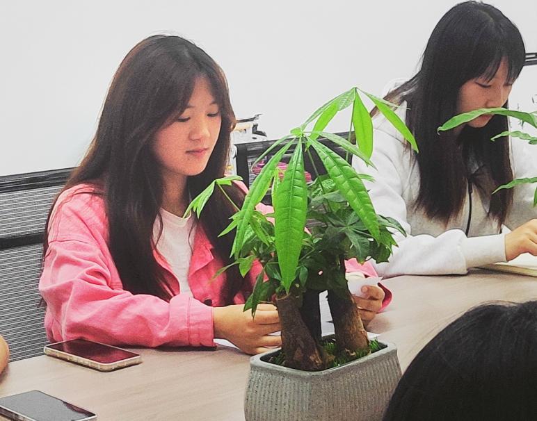 “以书润心，与书为伴”智慧社区开展读书分享会 第 11 张