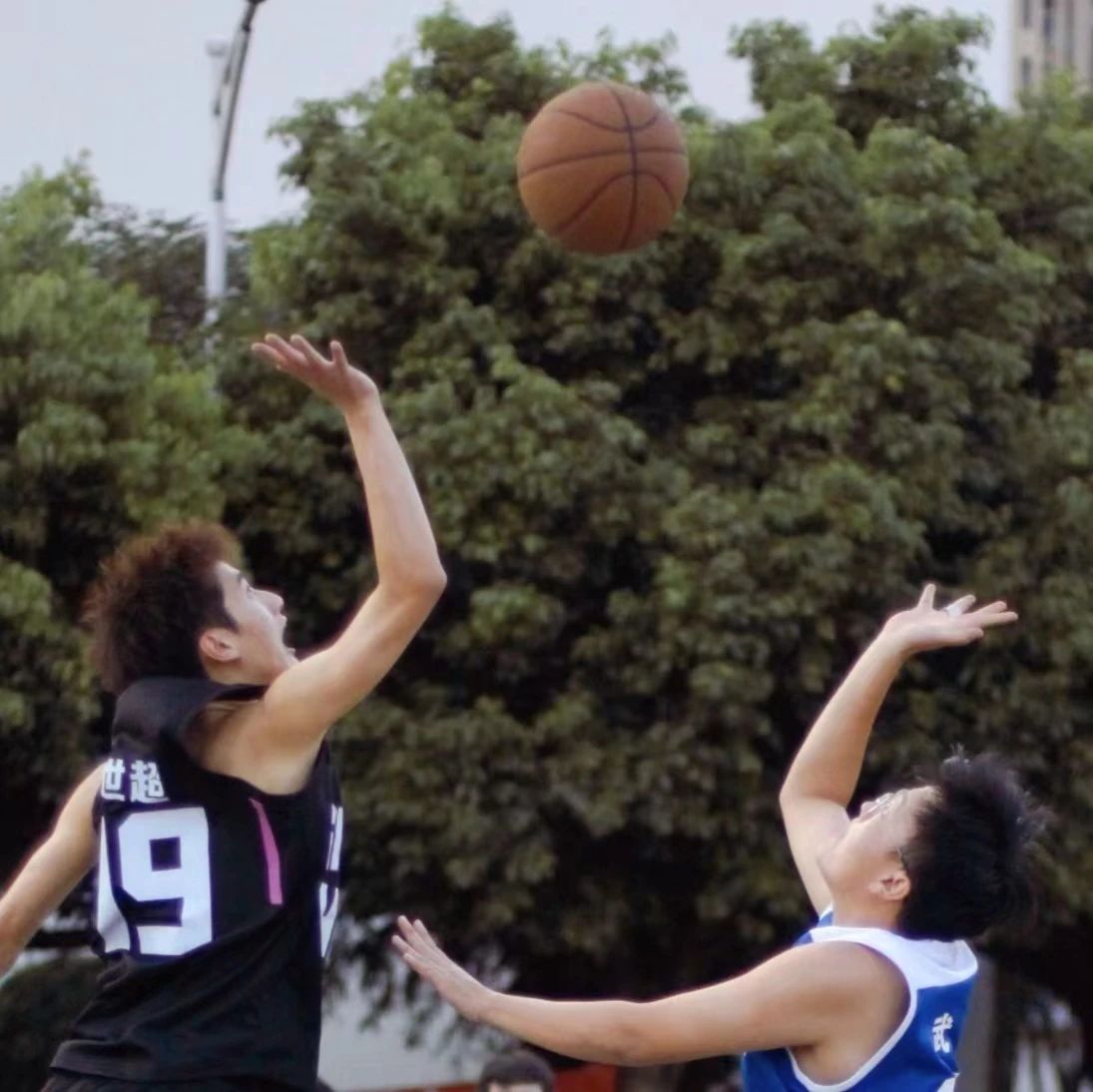 迎“篮”而上，精益“球”精丨云南经济管理学院医学院2023年迎新杯篮球赛开幕式 第 10 张