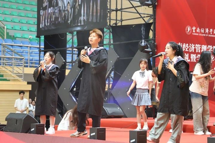 be3da4a29525cac20ac2c7375491619e.jpg