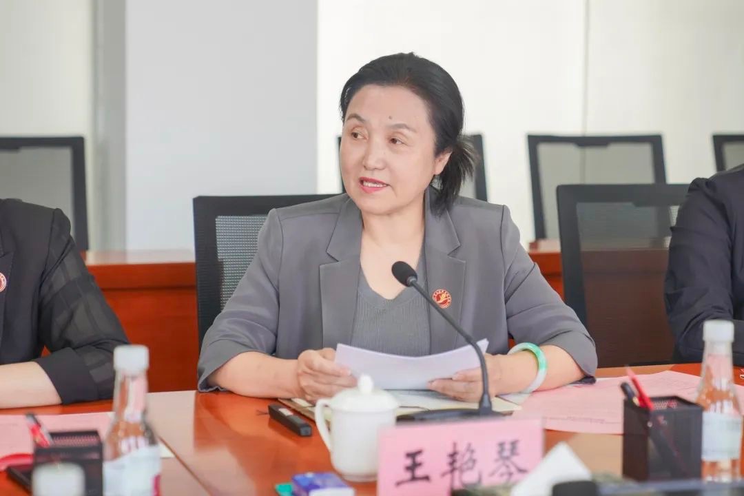 民进云南省委会到云南经济管理学院走访调研 第 6 张 民进云南省委会到云南经济管理学院走访调研 第 6 张