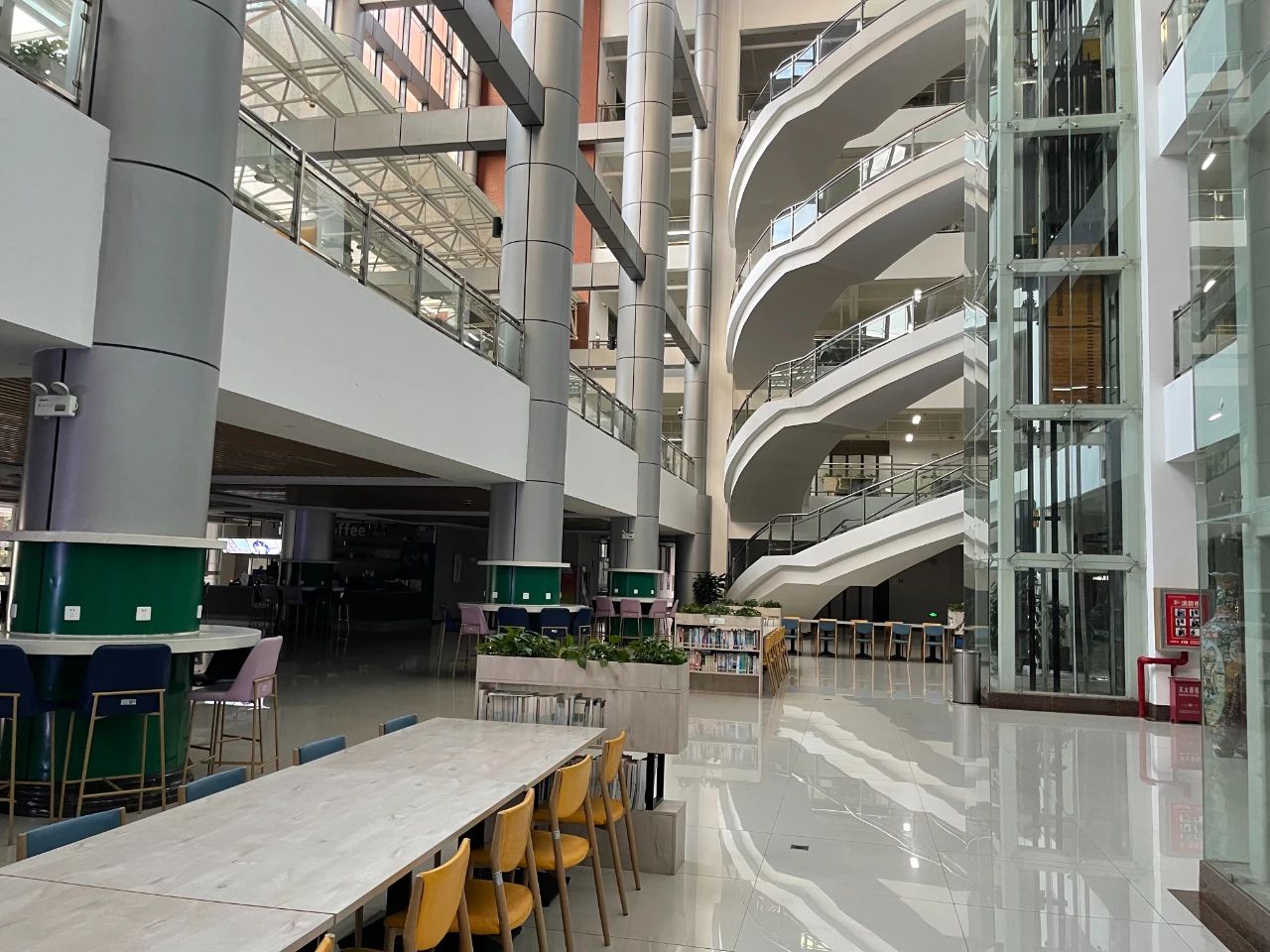 笔试第一上岸！来看法学学姐如何成为家乡守护者！ 第 5 张