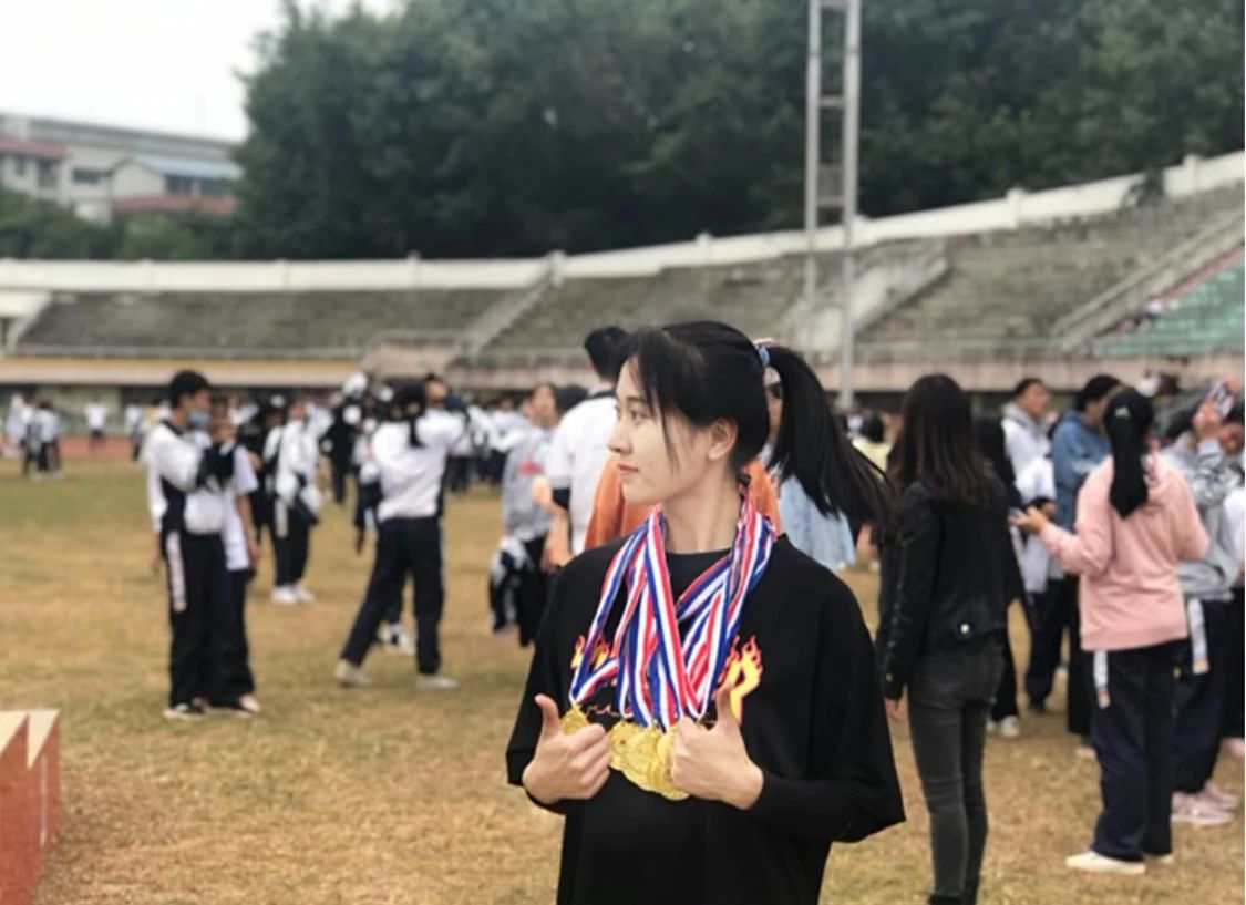 专业第一、视频博主...云经管体育系学姐凭什么闪闪发光？ 第 11 张
