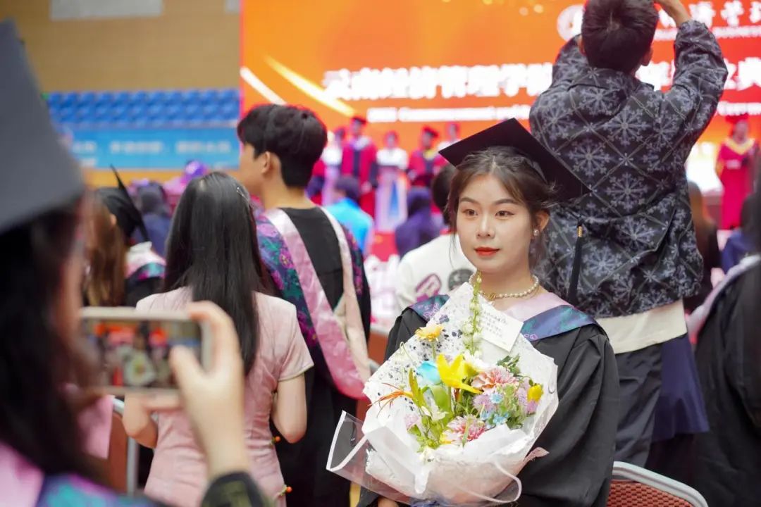 云南经济管理学院2025年毕业典礼隆重举行！ 第 24 张