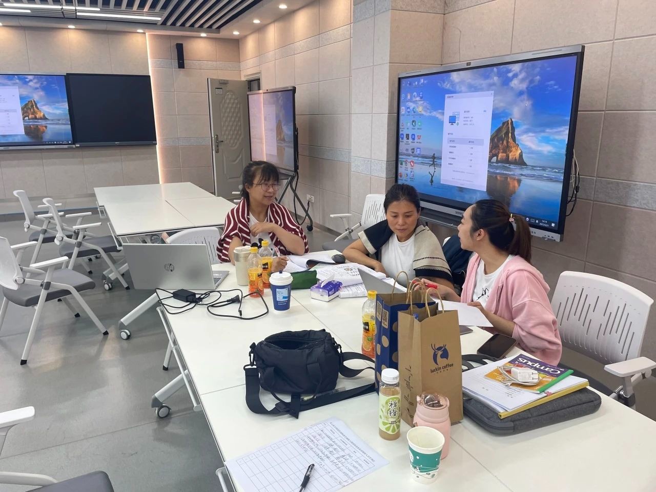 云经管肖虹团队在第五届全国高校教师教学创新大赛中荣获三等奖?? 第 6 张