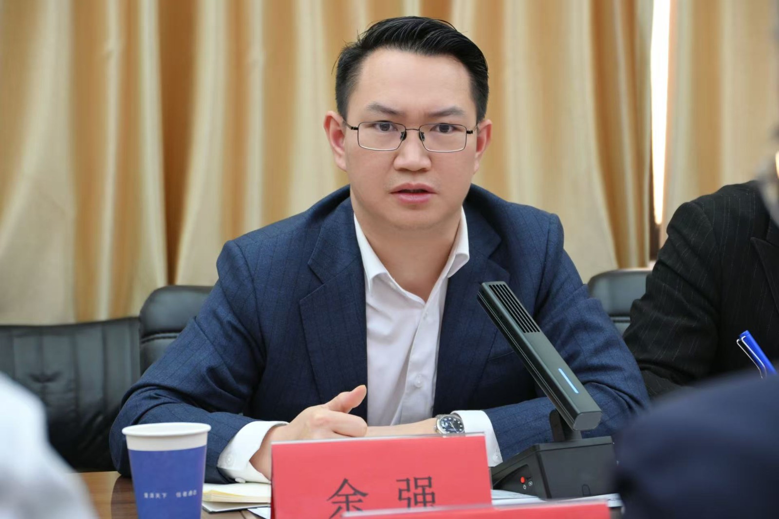 党委书记徐宝春同志率队前往爱尔信教育集团访企拓岗 第 6 张 党委书记徐宝春同志率队前往爱尔信教育集团访企拓岗 第 6 张