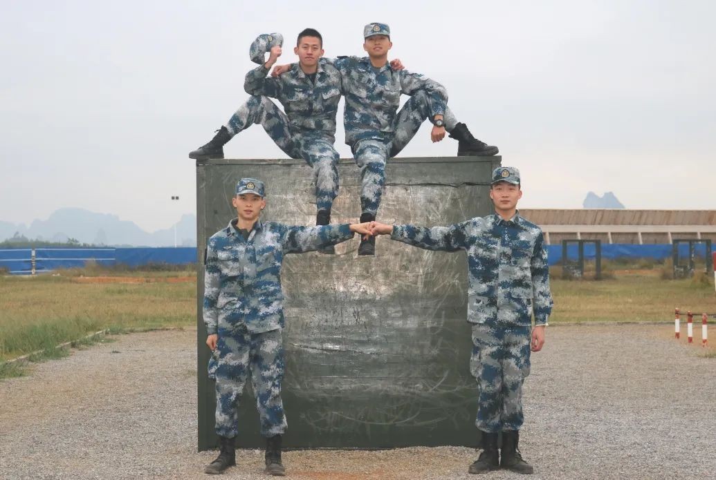 专业榜首+国奖学霸，还是退伍兵？他的下个“战场”在新疆！ 第 5 张