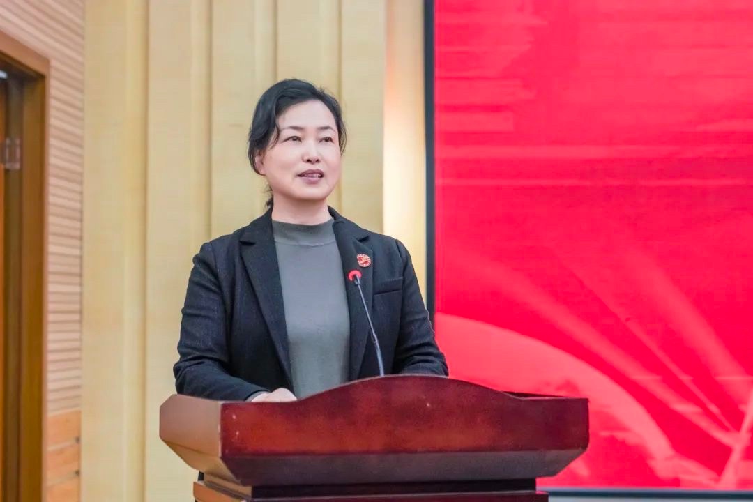 奖励300万！云南经济管理学院召开创新大赛（2024）表彰大会 第 9 张