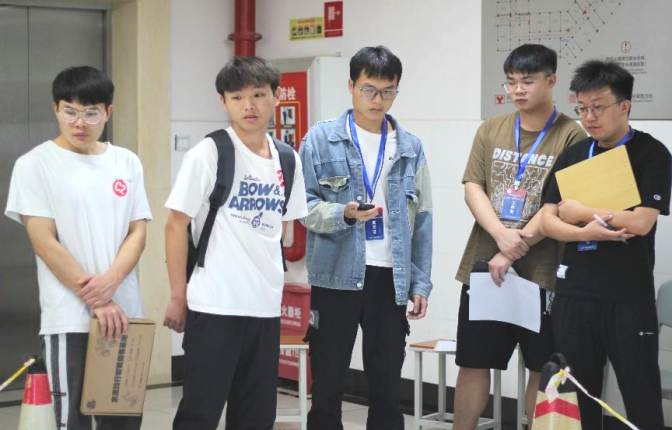 云经管学子登上《人民日报》！还成功上岸省考公务员！ 第 11 张
