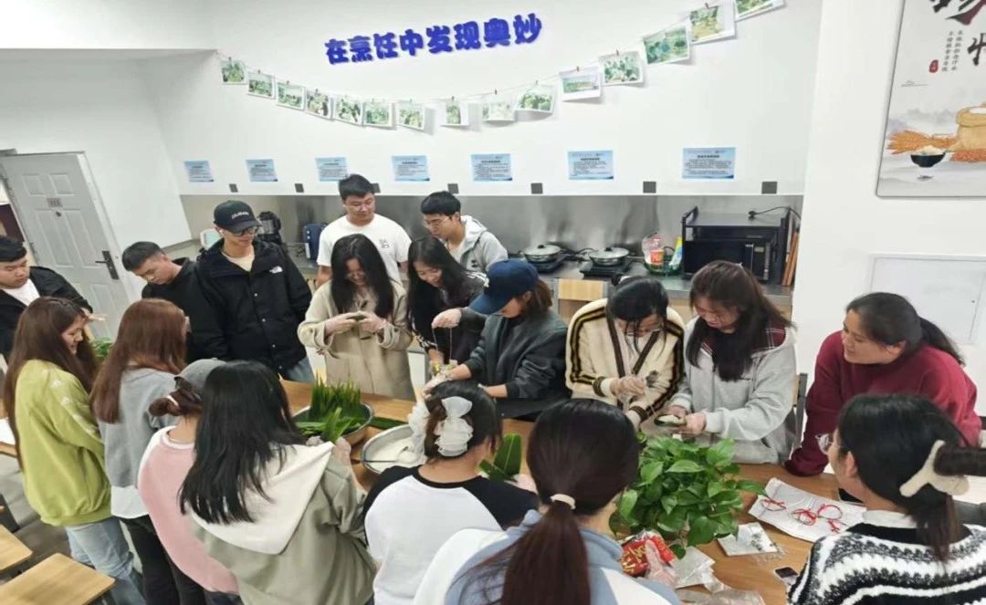 一站式学生社区 | 智慧社区开展“粽香端午，情系传统”端午节主题活动 第 6 张