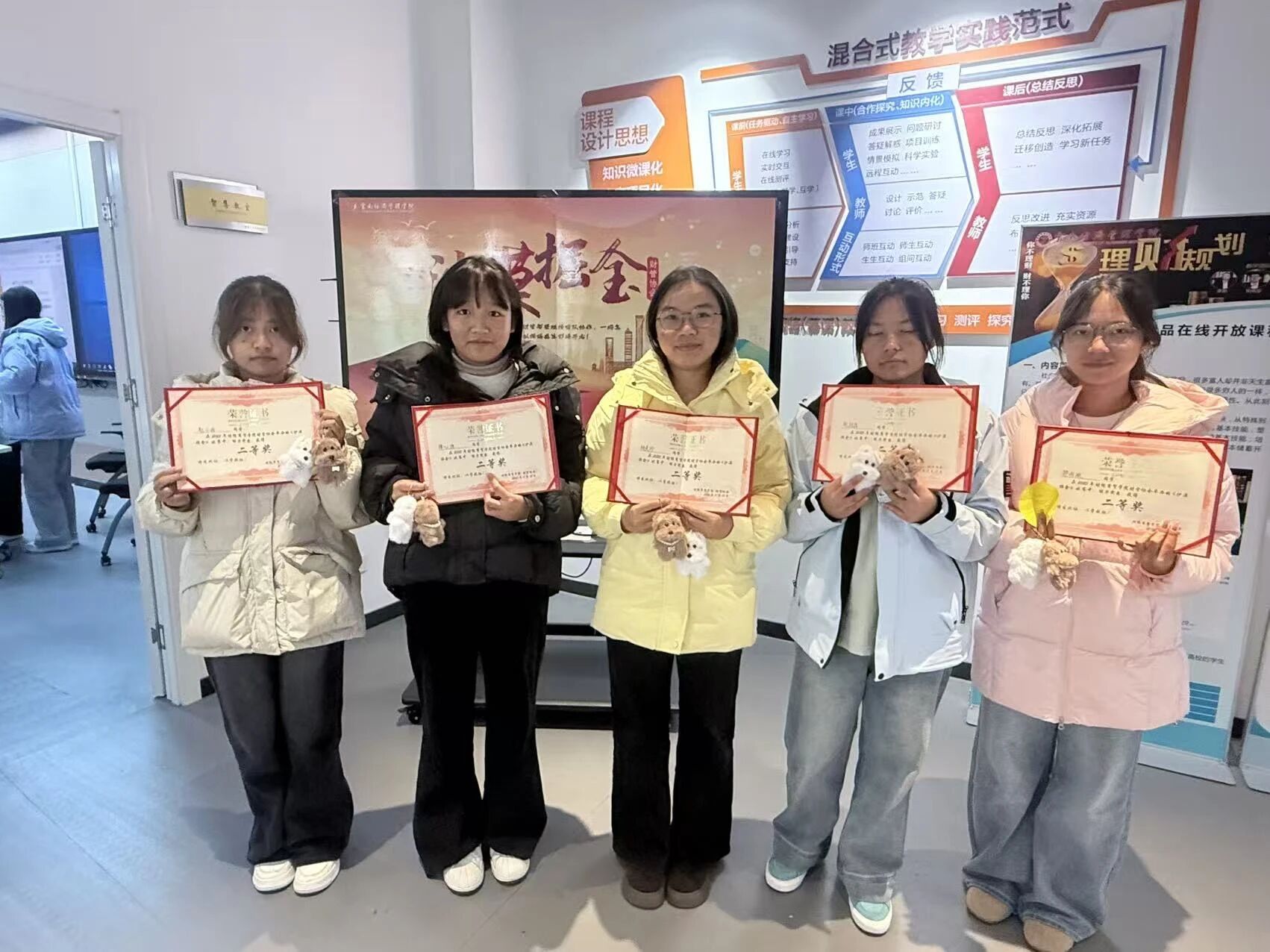 不止“赢金矿”！财管协会“沙漠掘金”落幕，一场让专业知识“活”起来的体验 第 10 张