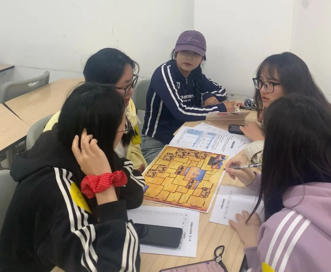 从课本到实战：财金学子沙漠掘金赛狂掀'财富风暴'，这些技能亮了！ 第 4 张