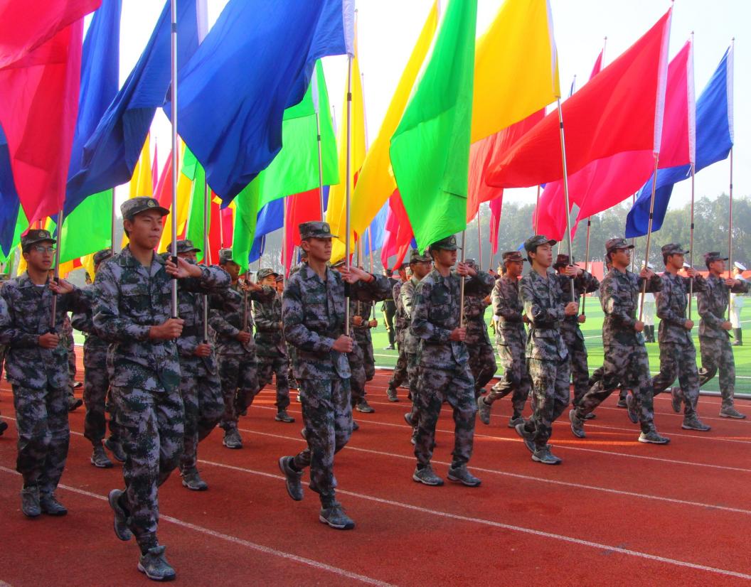 绿茵逐梦，医心启航 ——云南经济管理学院运动会开幕式暨首日赛事精彩速递 第 7 张