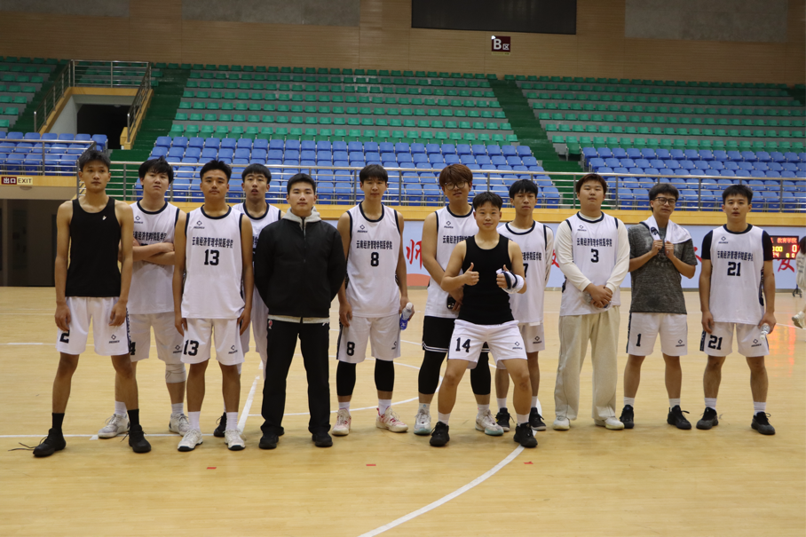 热血逐梦，赛场争锋——云南经济管理学院医学院篮球赛半决赛战报 第 8 张