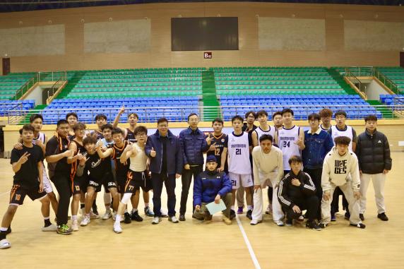 热血逐光，“篮”不住的青春！医学院篮球赛总决赛燃动校园 第 1 张