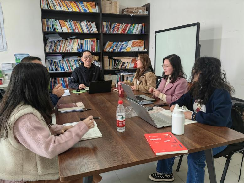市场营销专业:凝心聚力 共绘专业建设新蓝图 第 2 张 市场营销专业:凝心聚力 共绘专业建设新蓝图 第 2 张